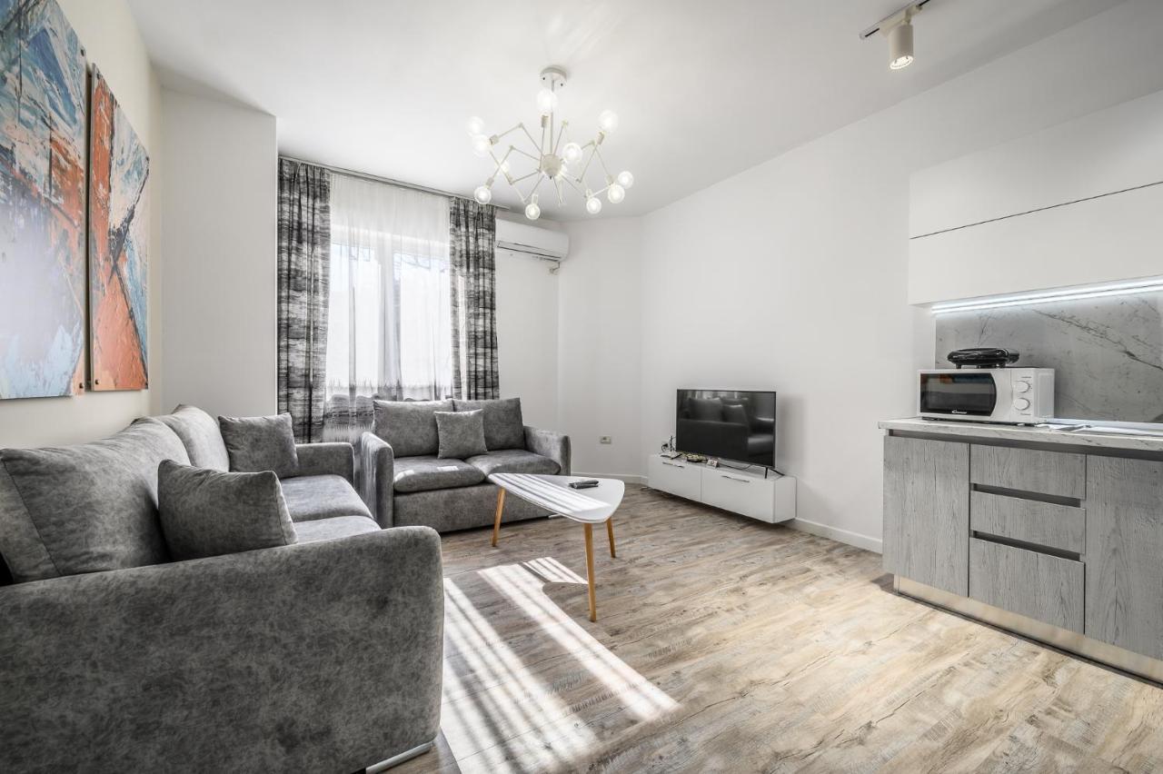 Miku Apartment-Modernly Designed Downtown Tiranë Luaran gambar